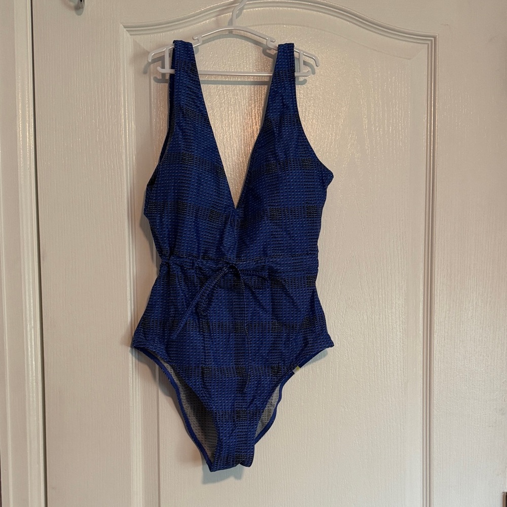 summersalt Deep V One-Piece Swimsuit in Navy Blue